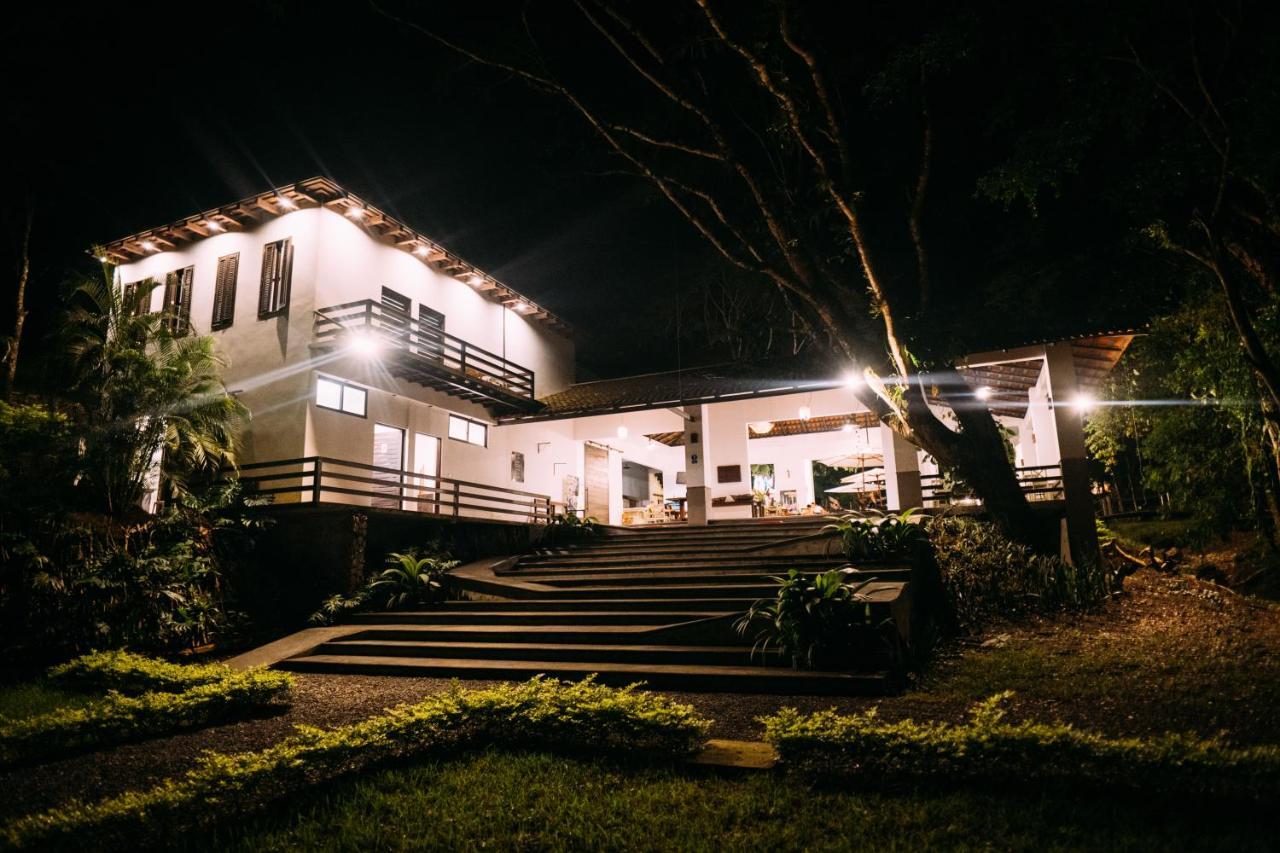 Guayaha Hotel Lanquin Exterior photo
